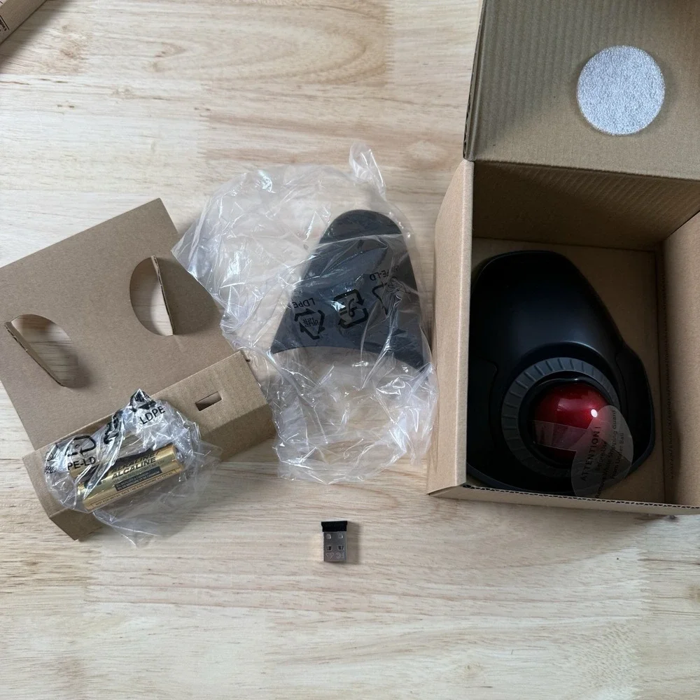 Kensington Orbit Wireless Trackball Mouse with Scroll Ring Black/Red‎ (K70990WW)